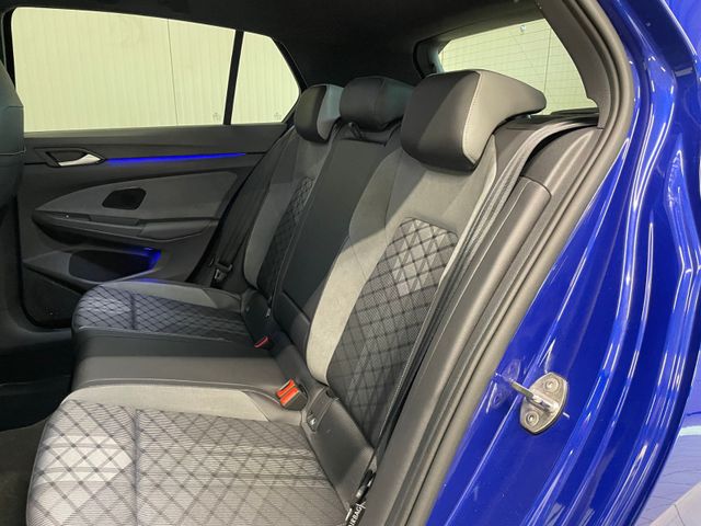 Golf VIII R-Line 1.5 eTSI DSG PANO NAVI