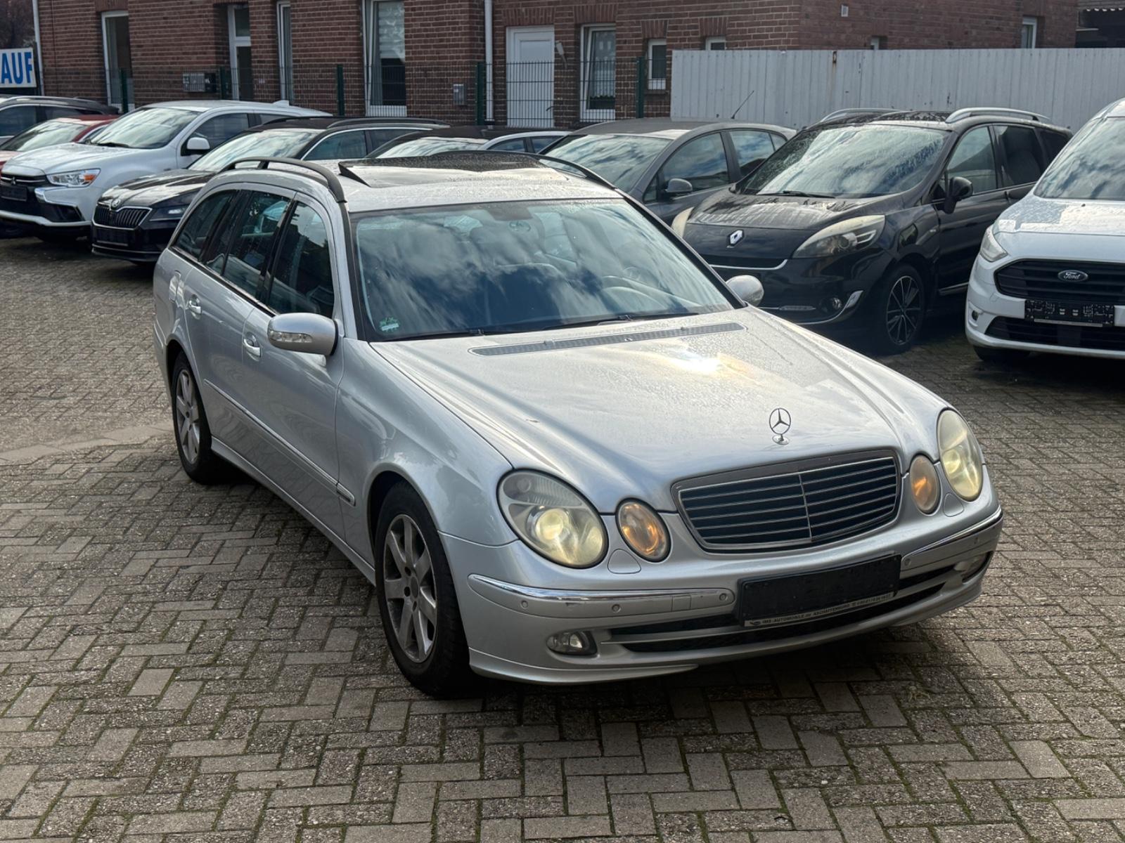 Mercedes-Benz E200 2005 — photo 7