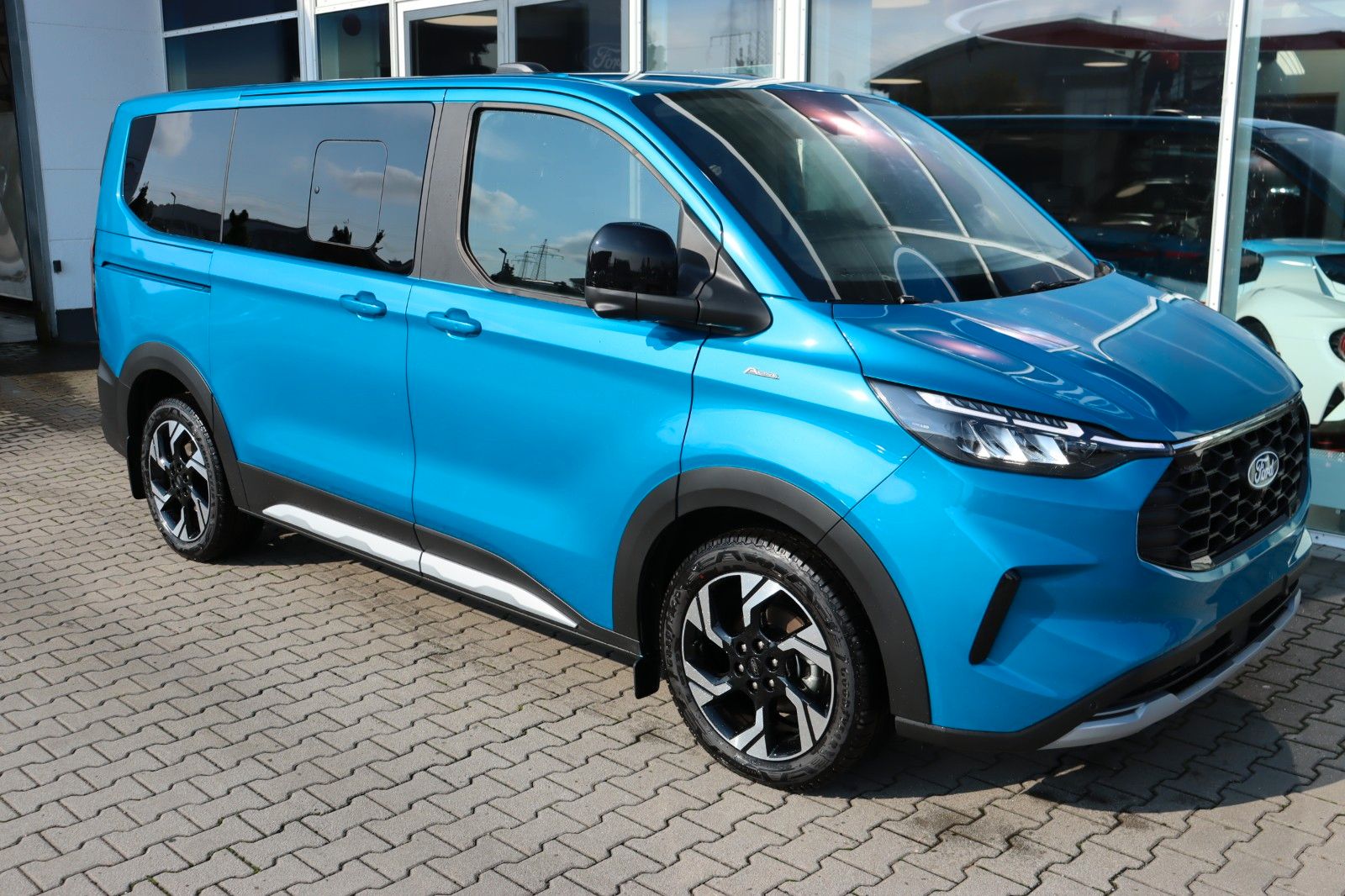 Ford Tourneo Custom Active 2.0 EcoBlue 320 L1 4x4