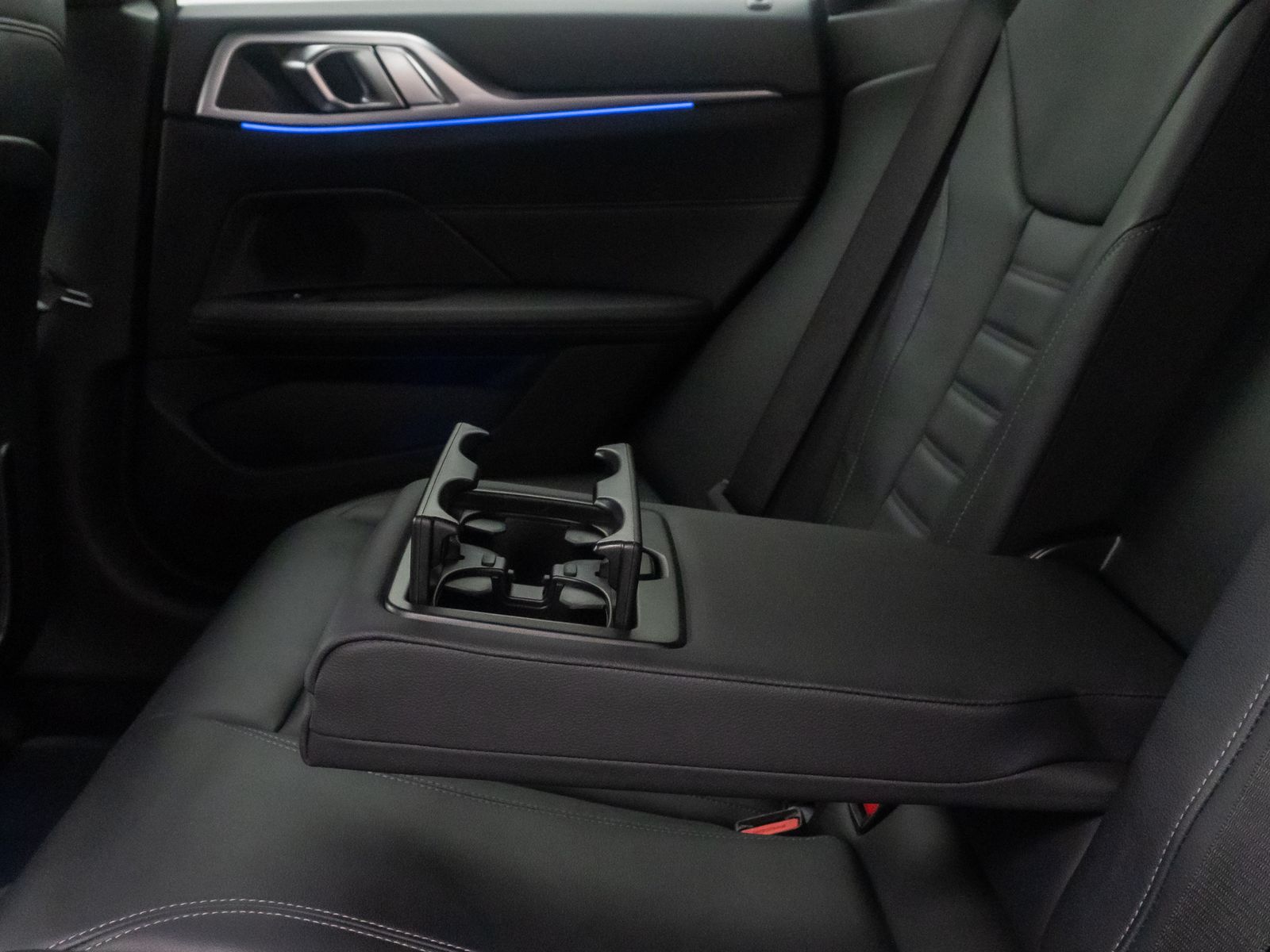 Fahrzeugabbildung BMW 420 Gran Coup&eacute; M Sport DAB Kamera Leder 19Zoll