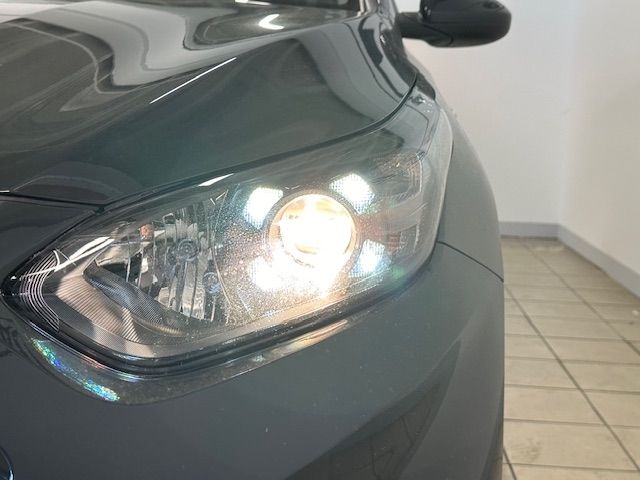 Fahrzeugabbildung Kia Ceed_sw Vision SHZ LED Navi Tempomat DAB PDC