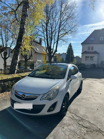 Opel Corsa D (unfallfrei)