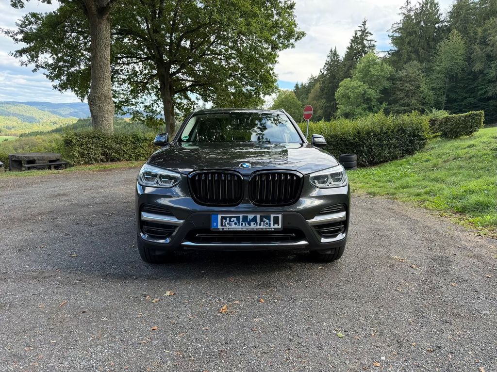 Image of BMW X3