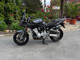 Yamaha Fazer FZS 1000 - YAMAHA FZS 1000 FAZER