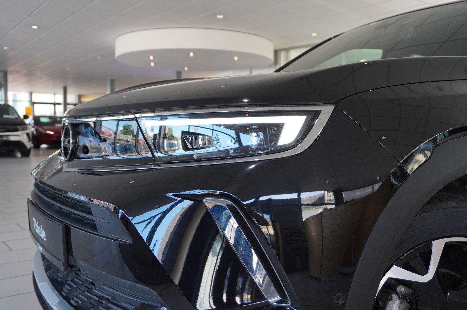 Fahrzeugabbildung Opel Mokka 1.2T ULTIMATE NAVI/LED/KAMERA/SPORT/SH/DAB