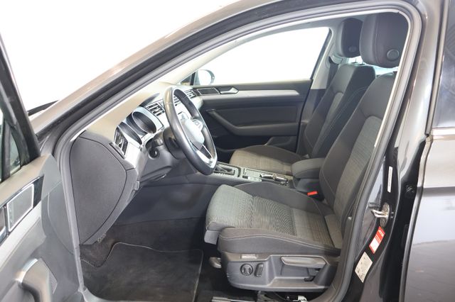 Volkswagen Passat 2.0 TDI Business ACC+LANE+LED+AHK