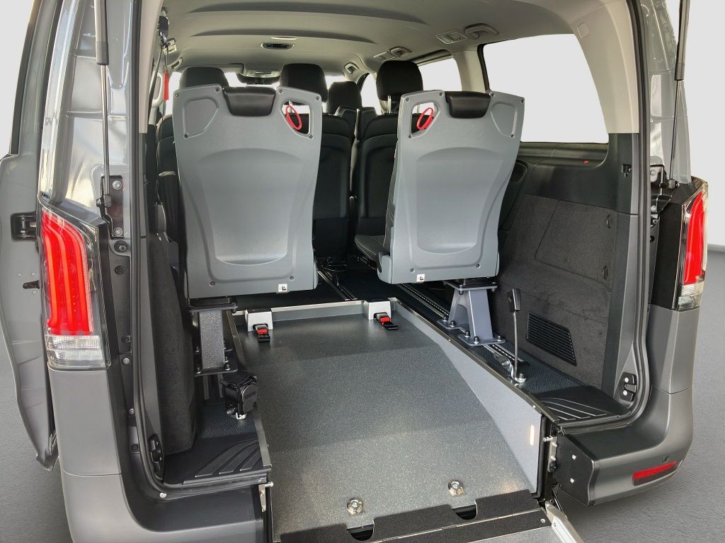 Fahrzeugabbildung Mercedes-Benz Vito 116 CDI Tourer PRO Lang Rollstuhl Heckumbau