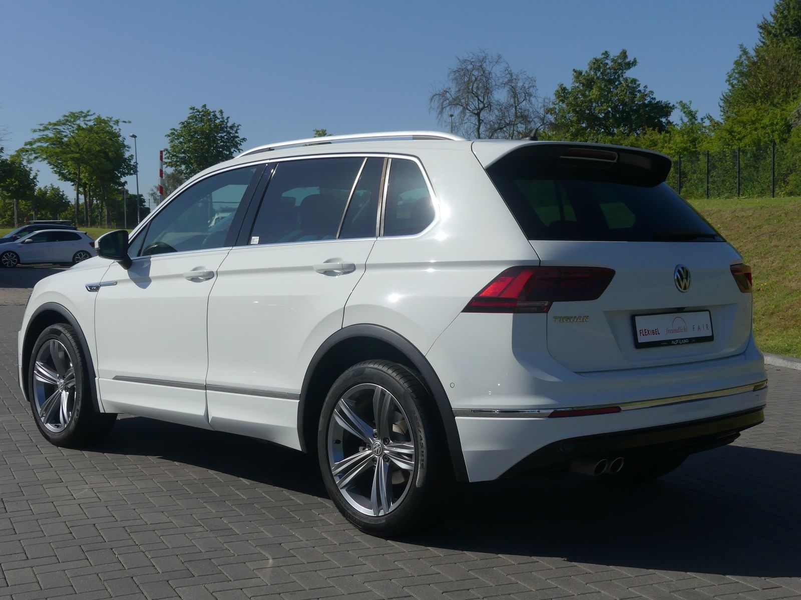Volkswagen Tiguan 1.5 16V TSI R-Line DSG LED Navi Panorama imagem 3