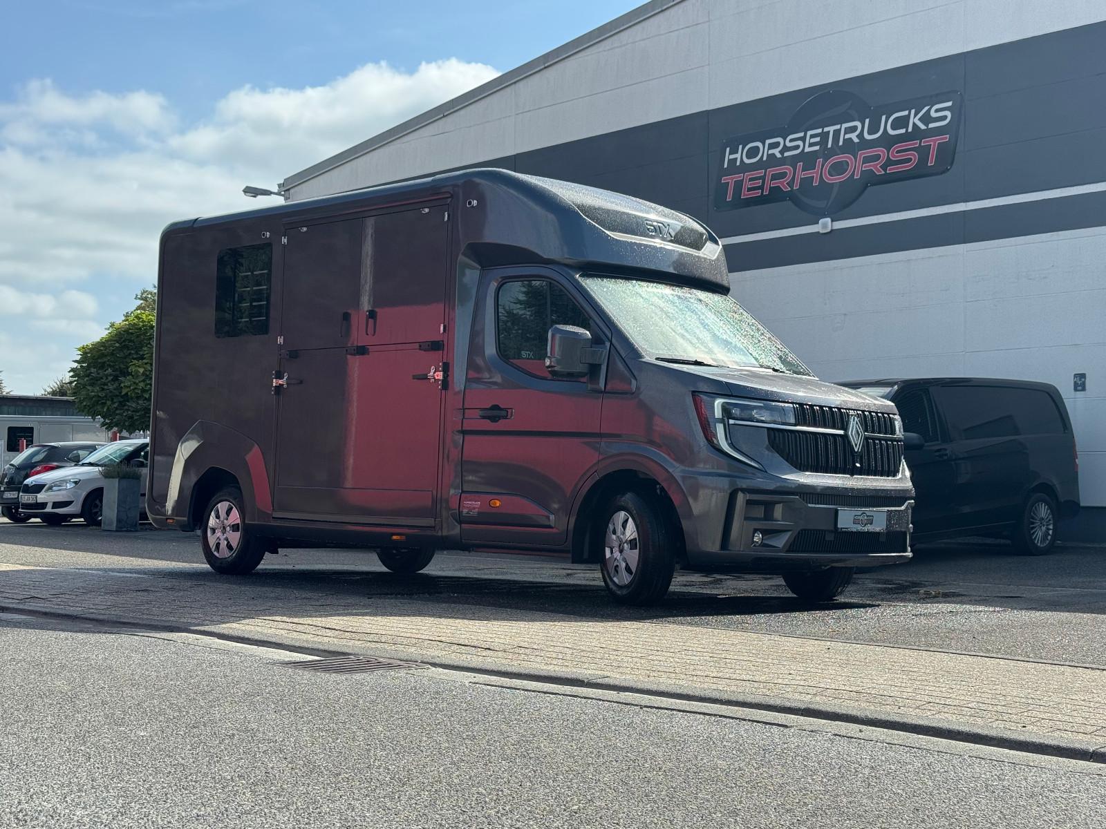 Renault Master STX, NEW Modell, 3-Sitzer Haras