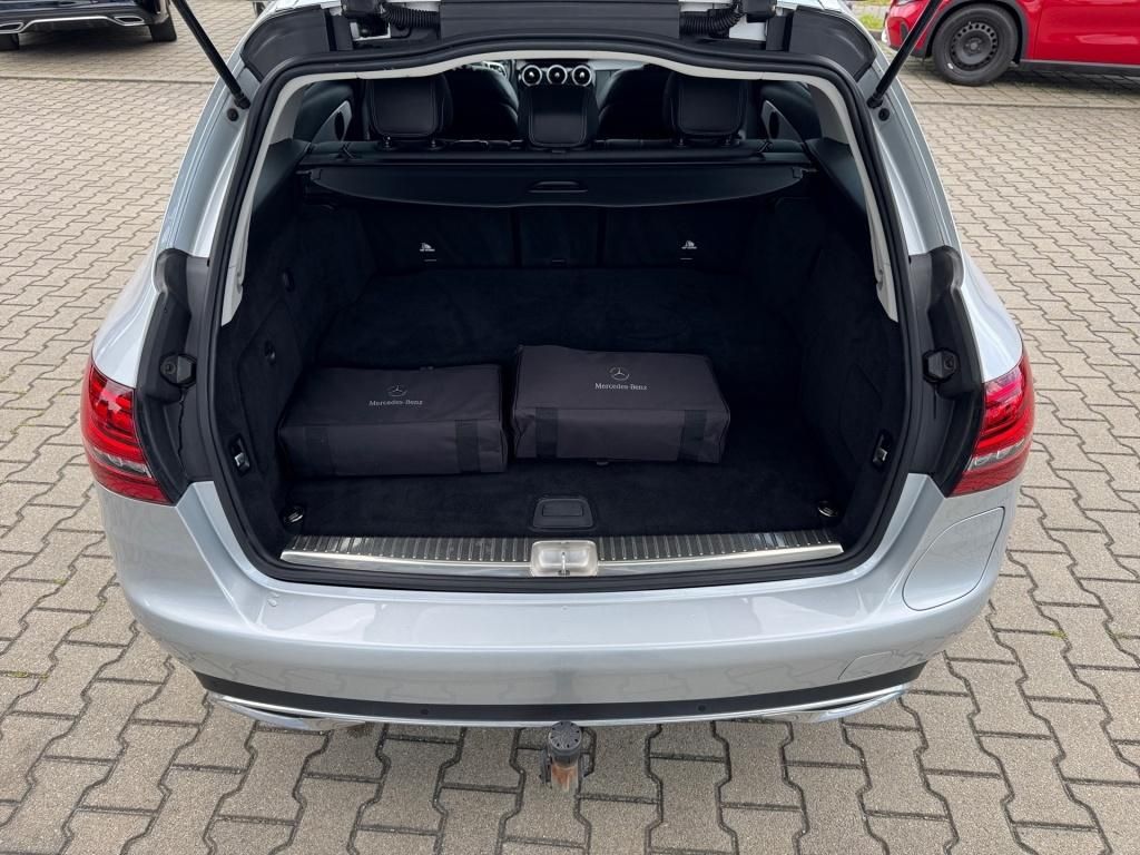 Fahrzeugabbildung Mercedes-Benz C 300 deT Avantg. AHK Totwi. SHZ Ambie. Burm.