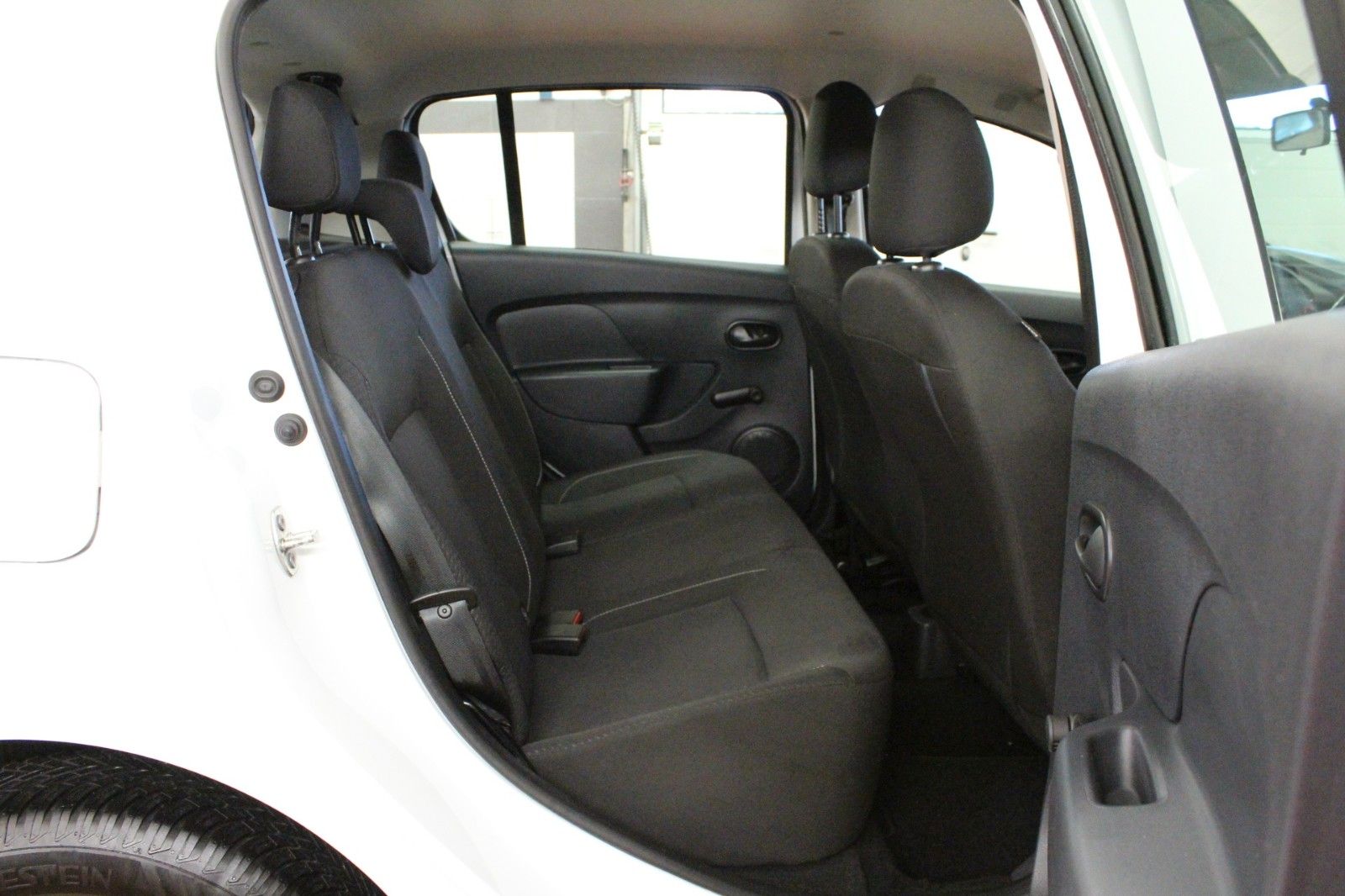 Fahrzeugabbildung Dacia Sandero TCE 100 Eco G*Klima*Radio/CD*LPG