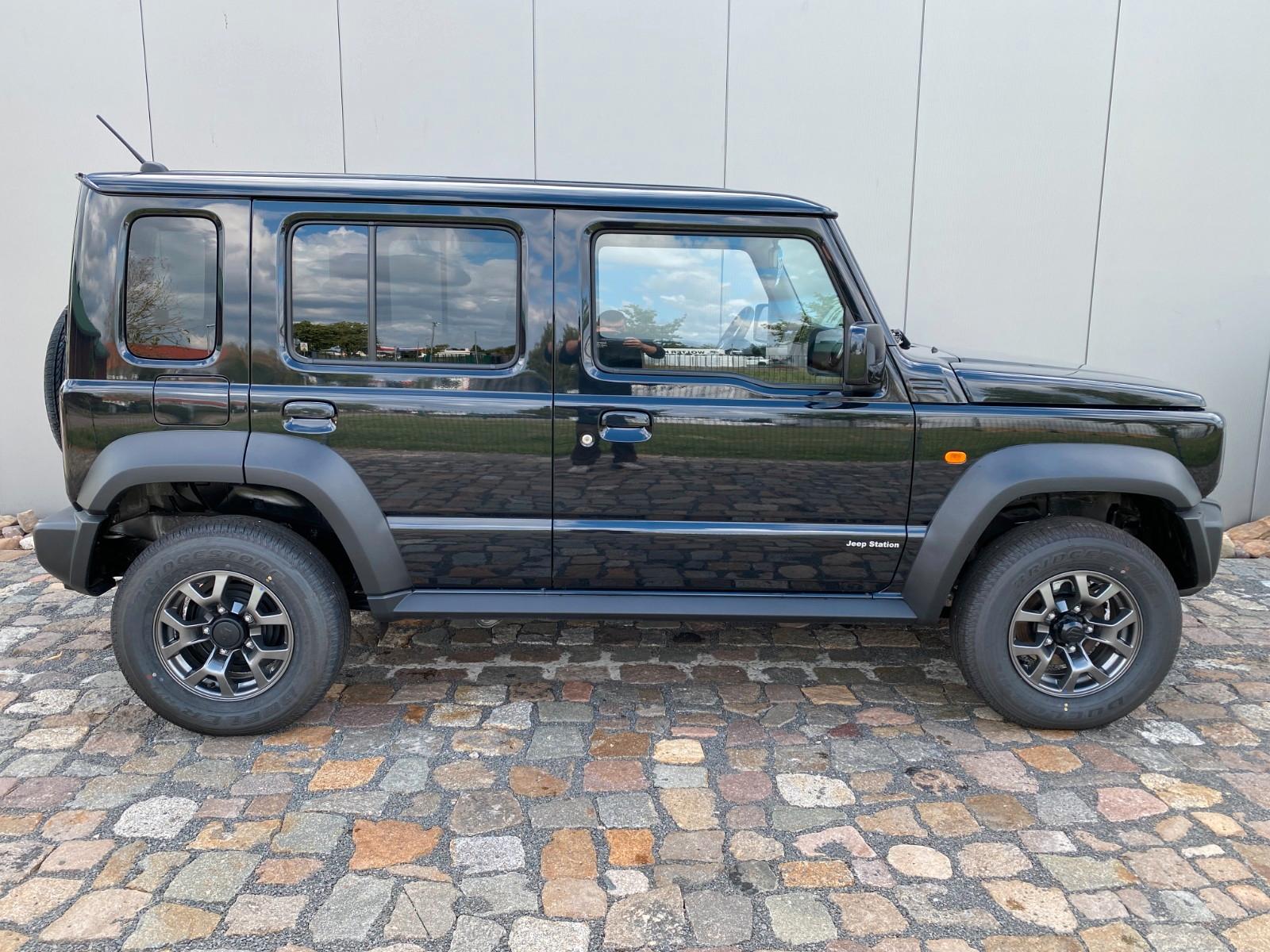Suzuki JIMNY AUTM. GLX PKW 5 TÜRER 4 SITZE 4x4 ALLGRIP