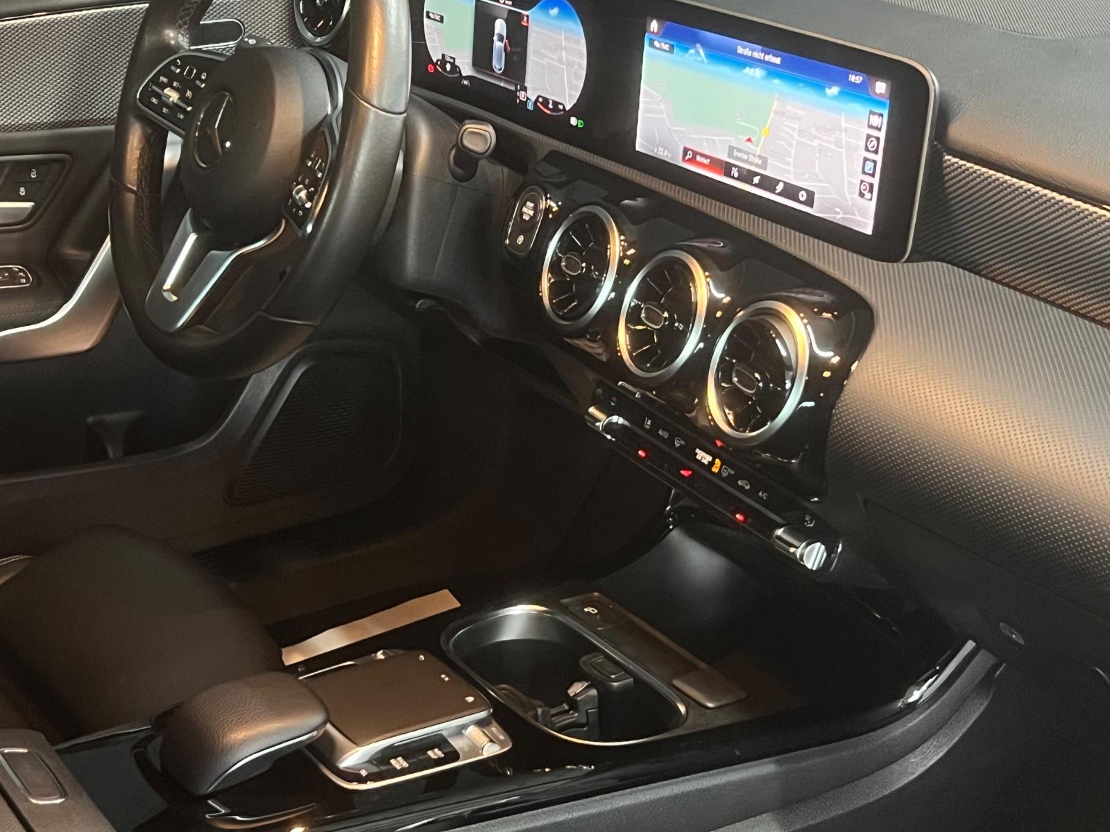 Mercedes-Benz A 220 LED Widescreen MBUX Navi SHZ Parkassistent