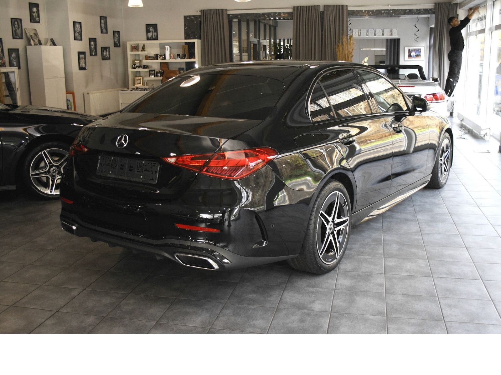 Fahrzeugabbildung Mercedes-Benz C 180 AMG *Night*Burmester Surround*Winter-Paket