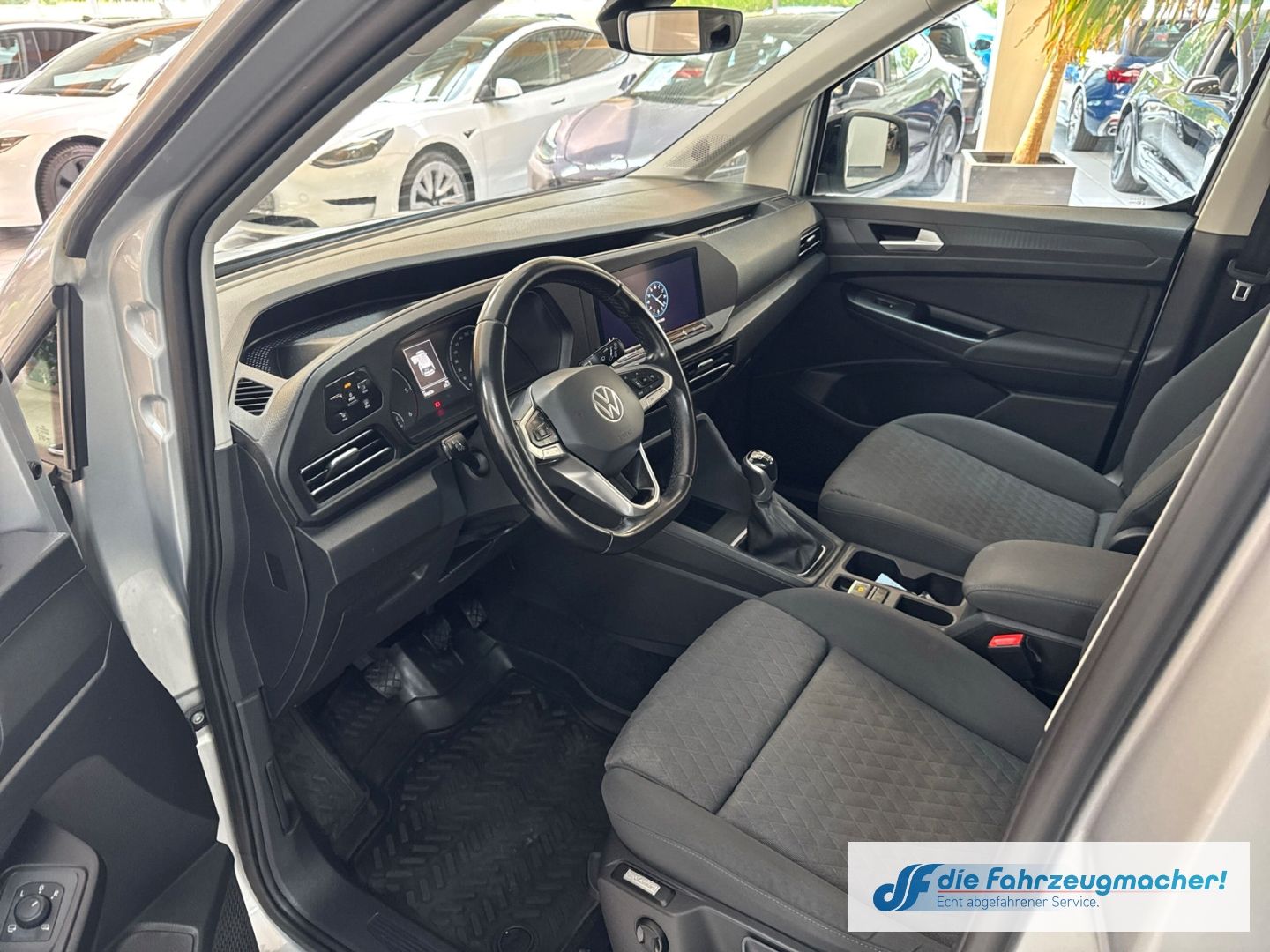 Fahrzeugabbildung Volkswagen Caddy Life Maxi 2.0 TDI EU6d AHK  *EXPORT