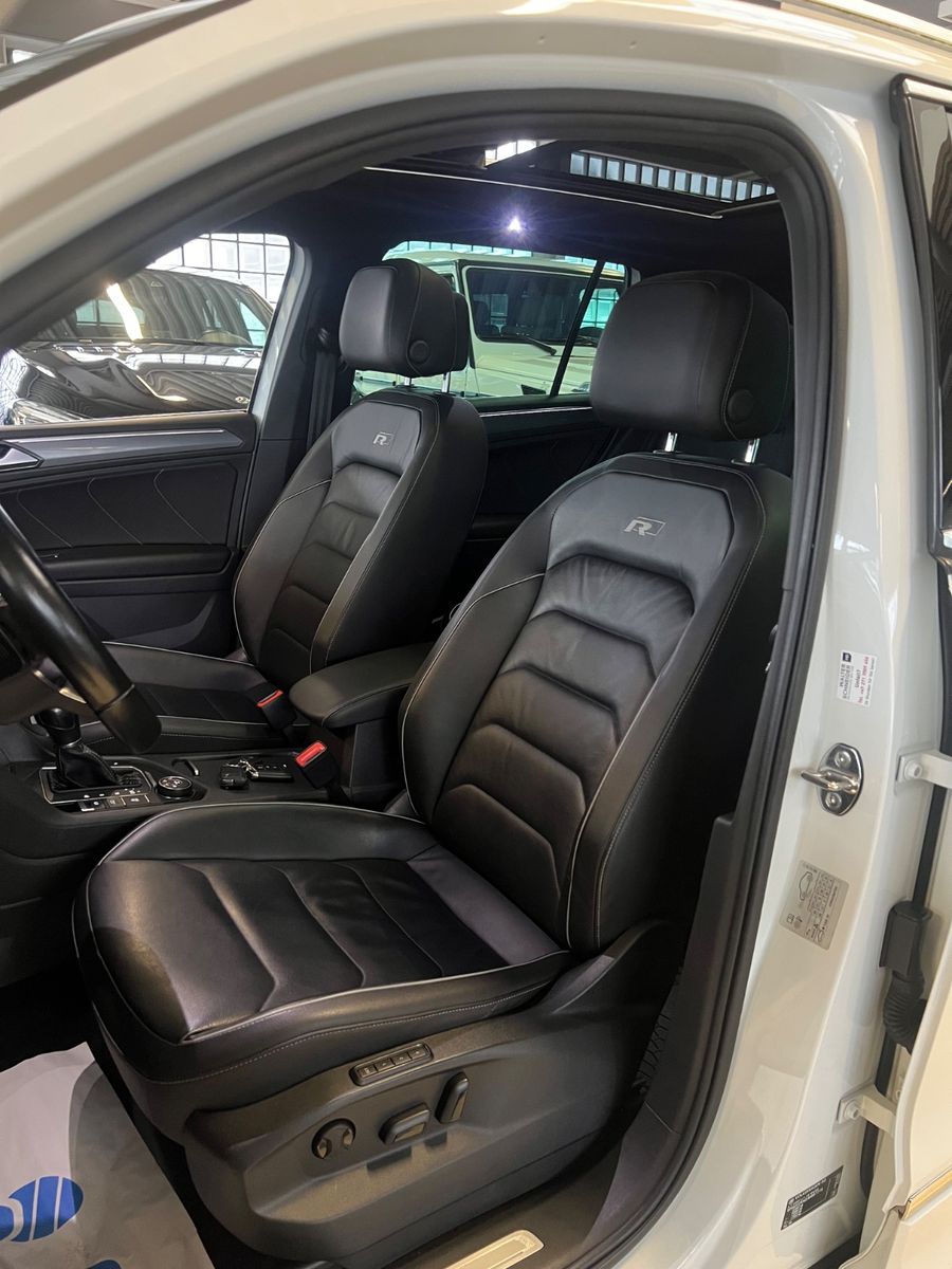 Fahrzeugabbildung Volkswagen Tiguan 2.0TDI DSG Highline 4Motion R line 239PS