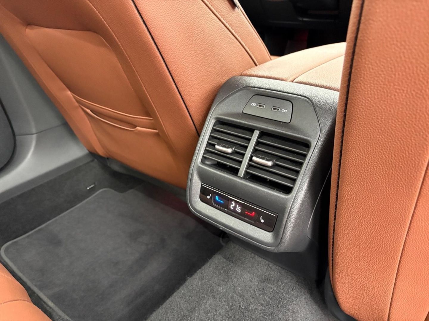 Skoda Superb Combi 1.5 TSI++EINMALIGE FARBKOMBINATION! foto 17