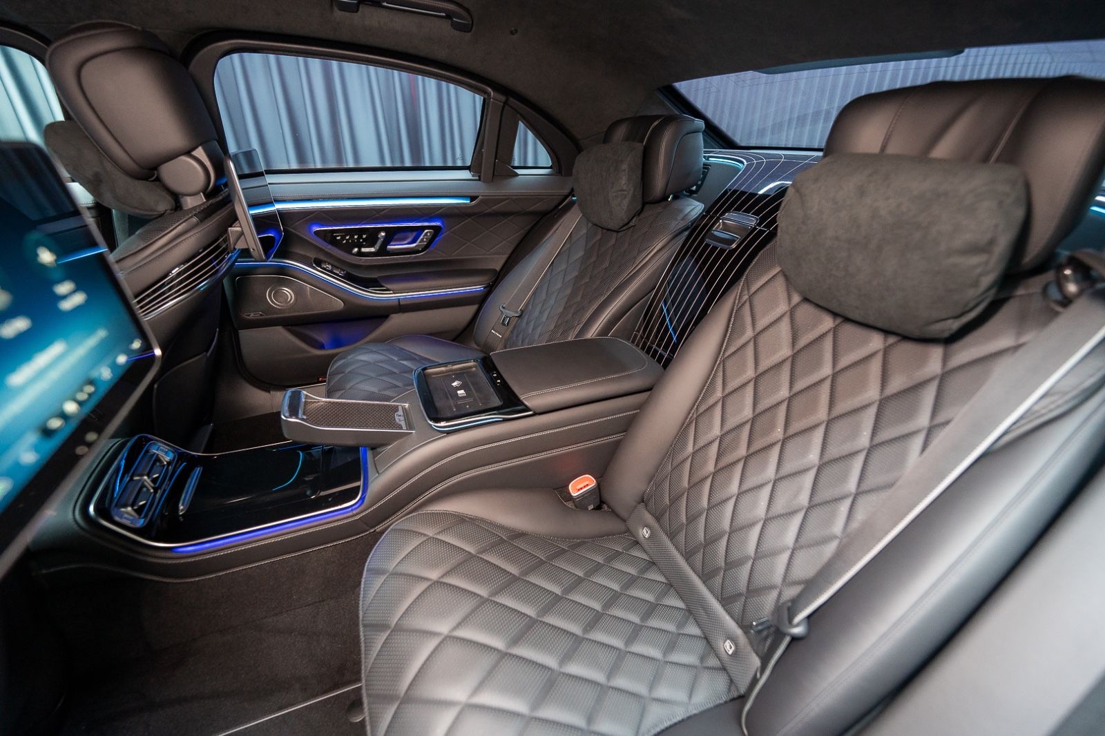 Fahrzeugabbildung Mercedes-Benz S 680 4M GUARD Armored VR10 FULL STOCK 2025