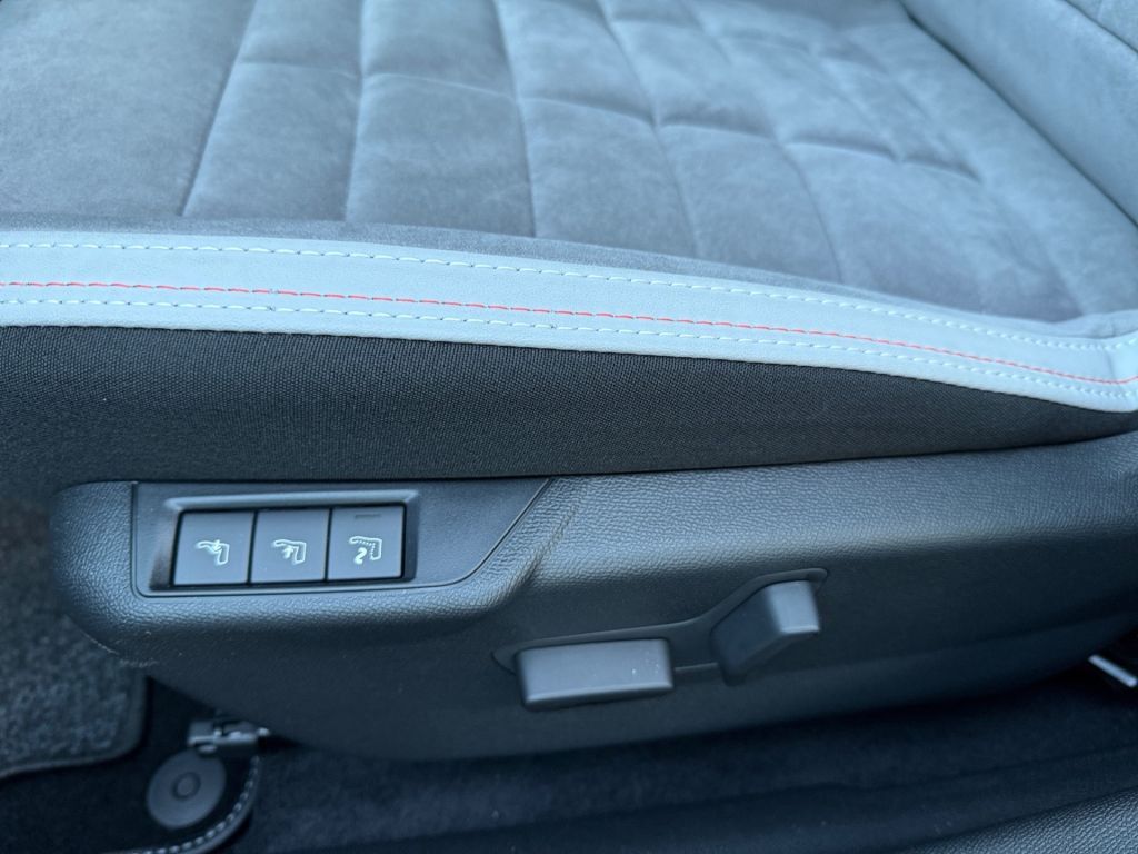 Fahrzeugabbildung Citroën C4 Benziner 130 MAX - Vollausstattung*Massage