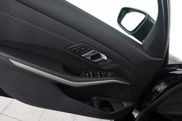 BMW 318i Limousine Sportsitze DriveAssist RFK 17"