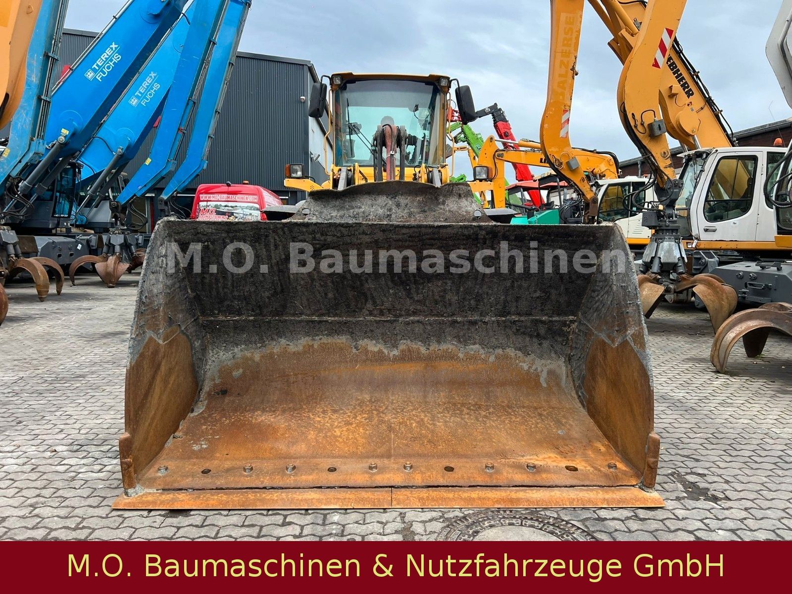 Fahrzeugabbildung Volvo L 120 E /BSS/Waage /AC / ZSA/