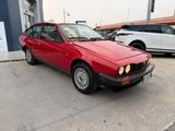 Alfa Romeo GTV 2.0 - rote Alfa Romeo GTV