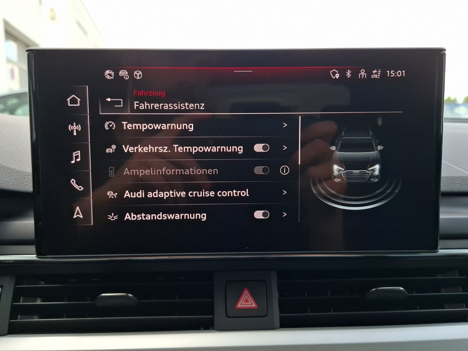 Fahrzeugabbildung Audi A4 Avant 45 TFSI S-line Edition qu Matrix Navi A