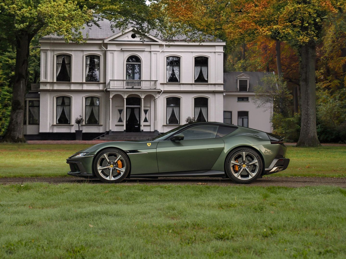 Ferrari 12 Cilindri 6.5 V12 | Full carbon | Burmester |