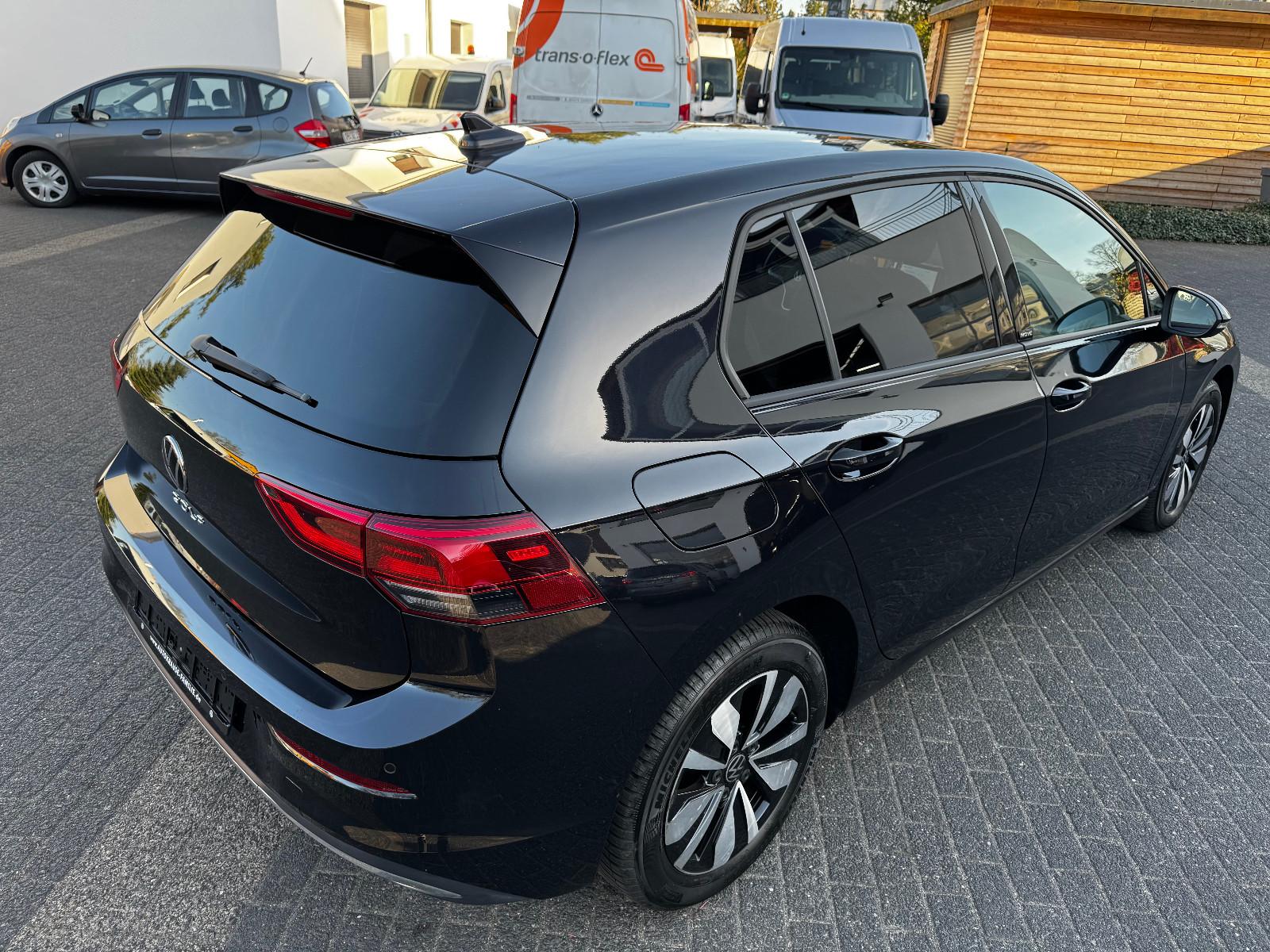 Volkswagen Golf VIII Lim. Move-NAVI-PDC+ACC+LED