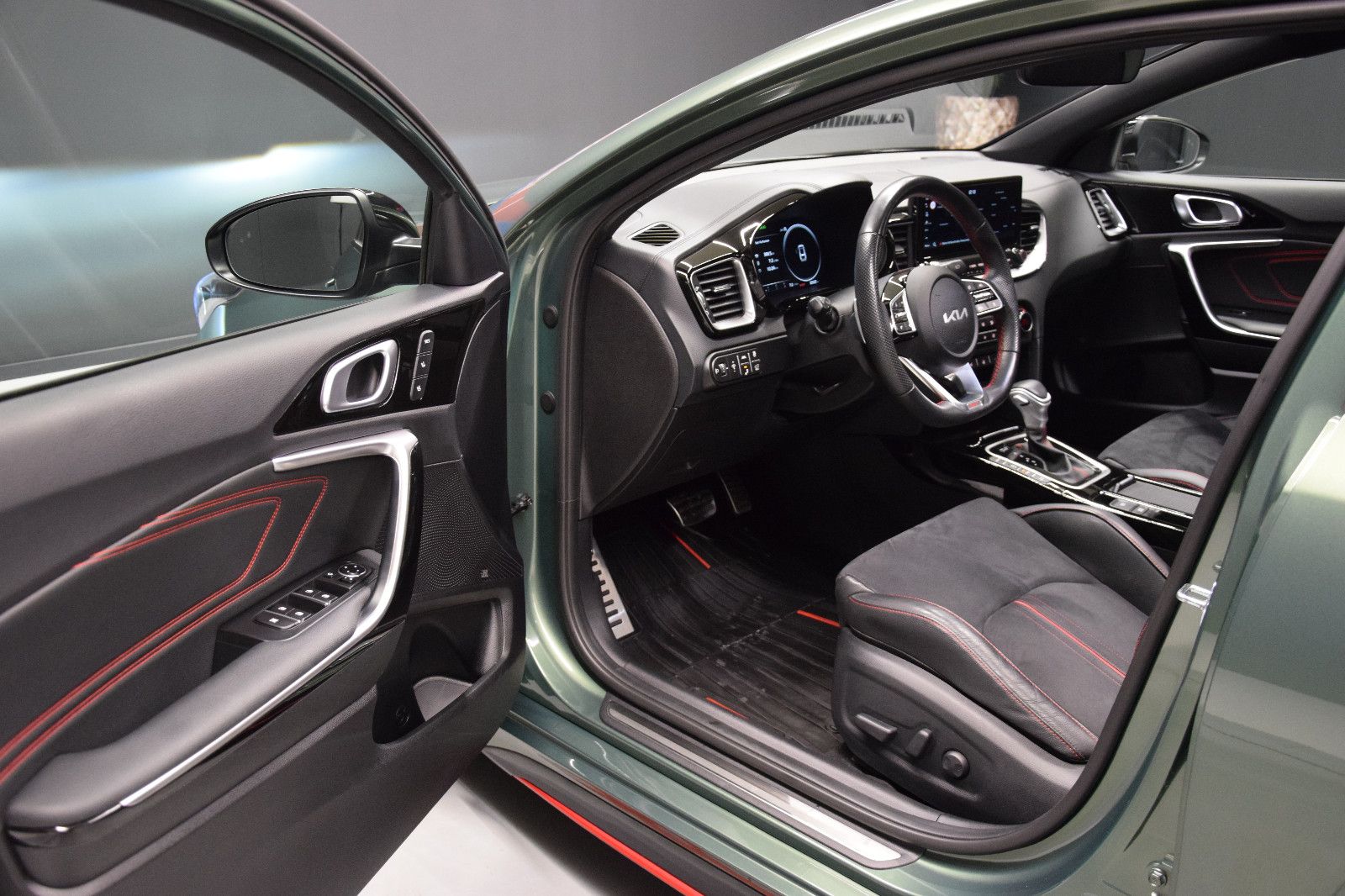 Fahrzeugabbildung Kia pro cee'd / ProCeed GT PANO ACC JBL Kamera