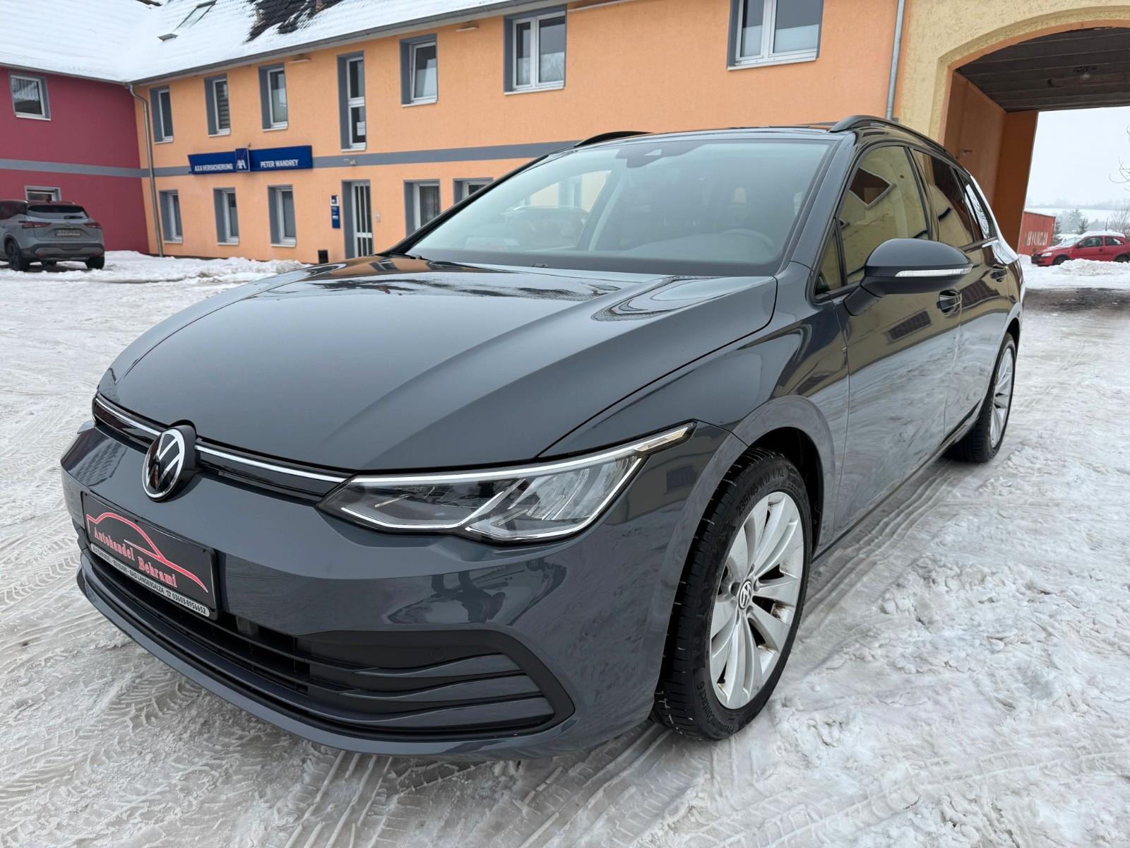 Volkswagen Golf VIII Variant 2.0 TDI DSG Life LED Navi AHK