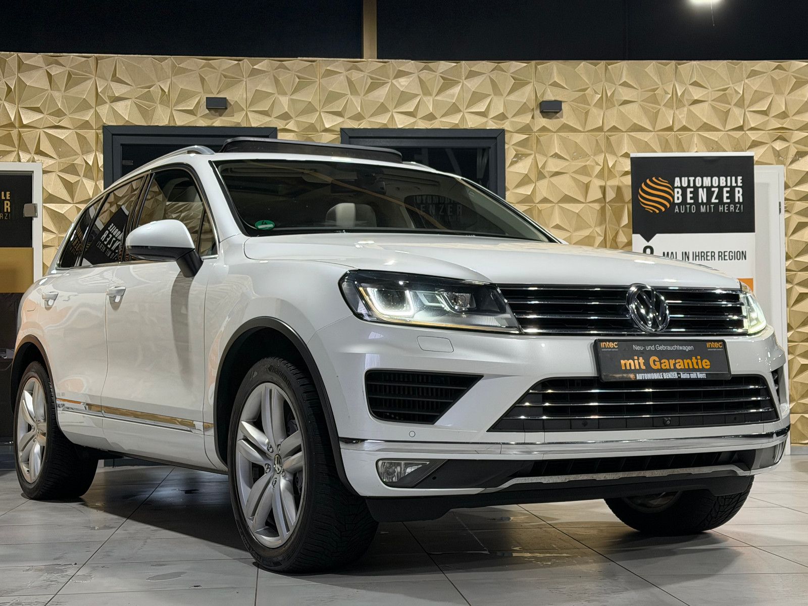 Fahrzeugabbildung Volkswagen Touareg V8 TDI /PANO7MEMORY/360°KAM/DYNAUDIO