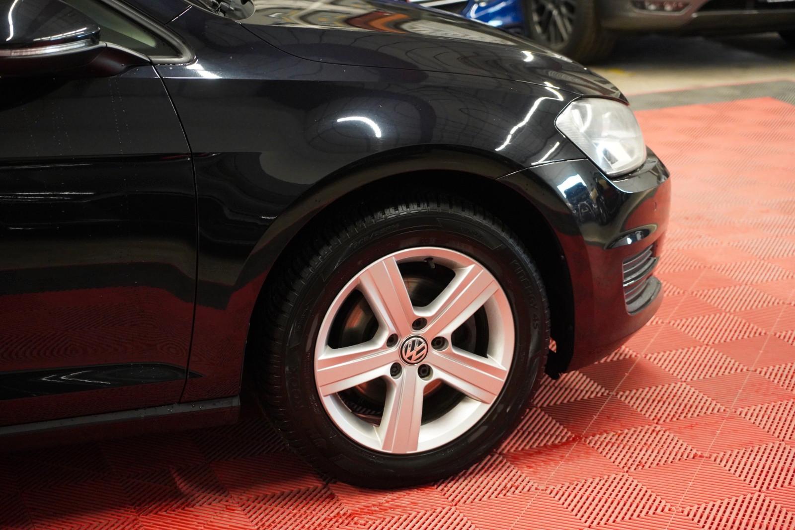 Volkswagen Golf 7 1.4 TSI Lim. Comfortline  6Gang*Klima*