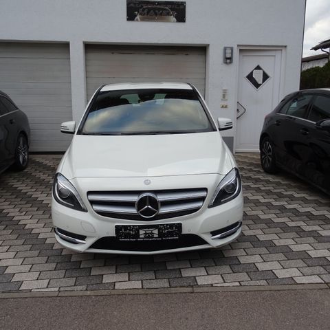 Mercedes-Benz B 220 4Matic  SPORTPAKET