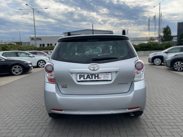 Toyota Verso  Travel