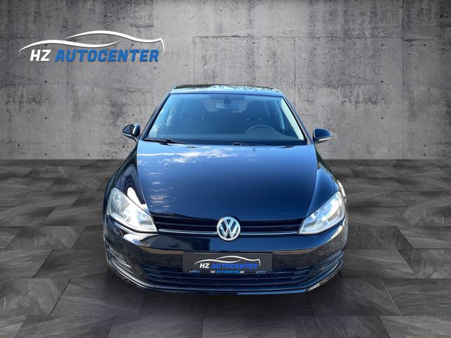 Volkswagen Golf VII Lim. 1.6 TDI DSG*NAVI*PARKPILOT*SHZ*
