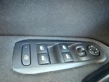 Peugeot 308 Active Pack+Klimaauto+Navi+BT+PDC+Schaltw.