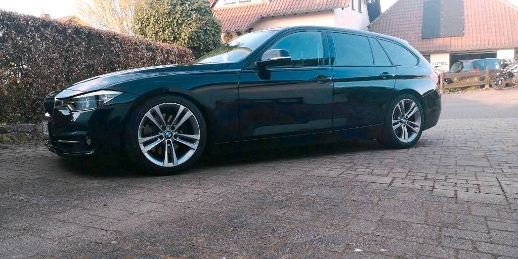 Image of BMW 330
