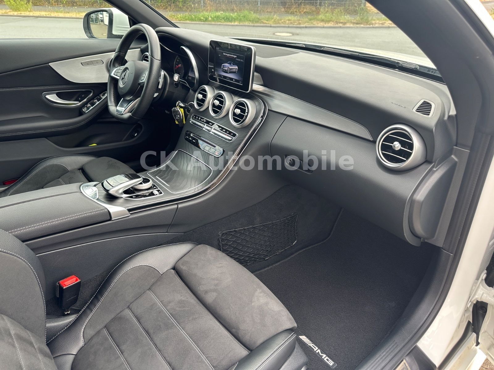 Fahrzeugabbildung Mercedes-Benz C200 Cabrio AMG-Line/Navi/ILS LED/Tempomat