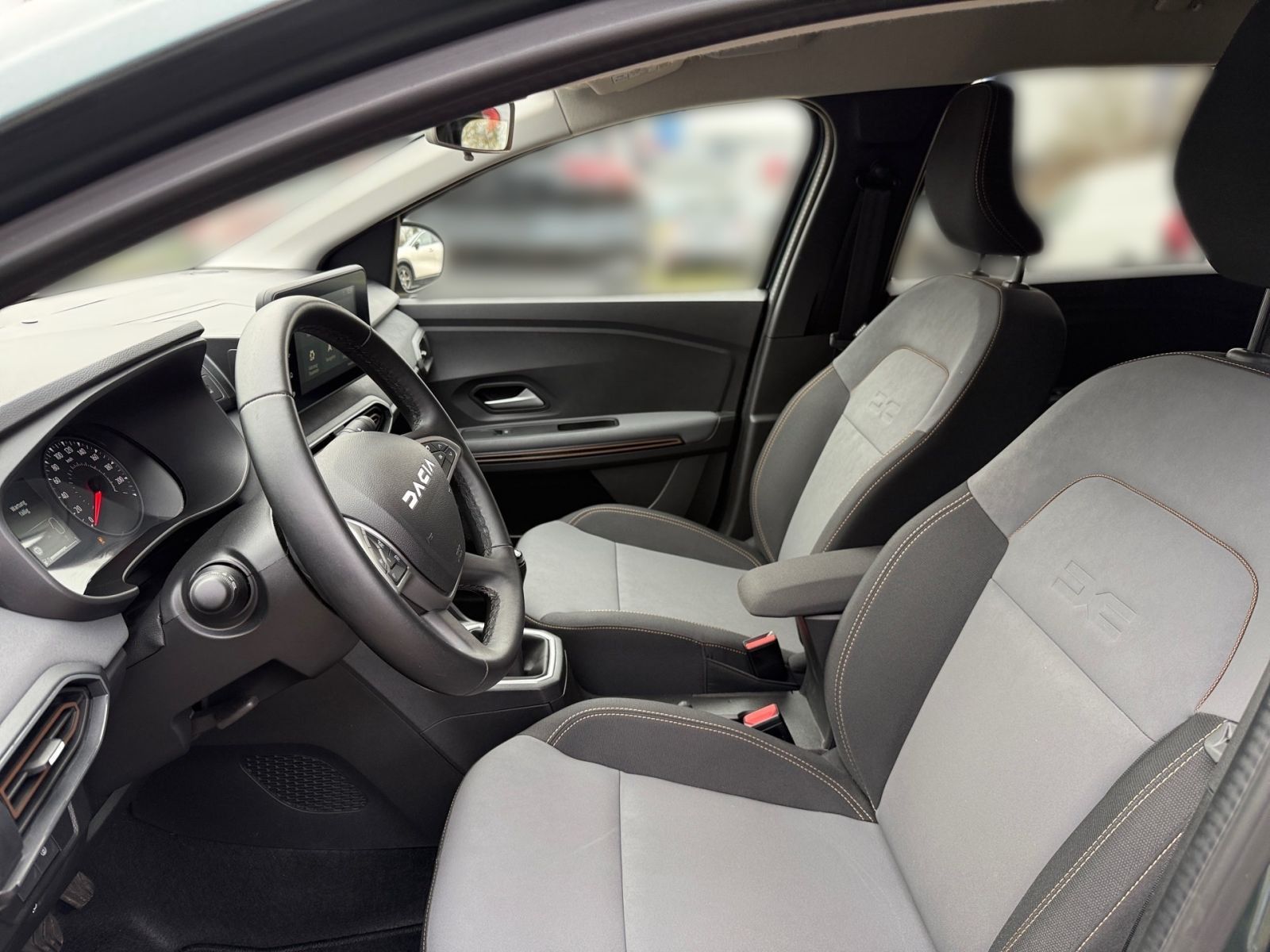 Fahrzeugabbildung Dacia Jogger 1.0 TCe 100 ECO-G Extreme+ *KAMERA*NAVI*