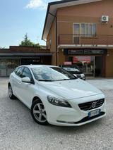 Volvo V40 D2 1.6 Summum - Volvo V40: Summum