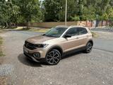 Volkswagen T-Cross 1.0 TSI OPF 85kW DSG Style Style - Volkswagen T-Cross mit Benzin-Antrieb: Head-Up Display