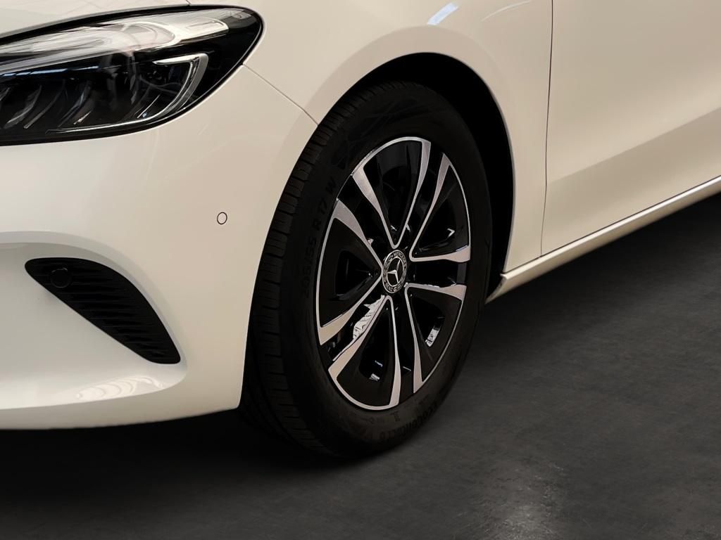 Fahrzeugabbildung Mercedes-Benz B 200 Progressive AHK Pano Navi LED Kamera SHZ