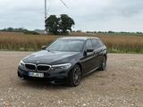 BMW 530d Touring, M-Paket, SHZ, HUD, AHK, PANO, TOP - BMW 530: Kombi, 530d M Paket