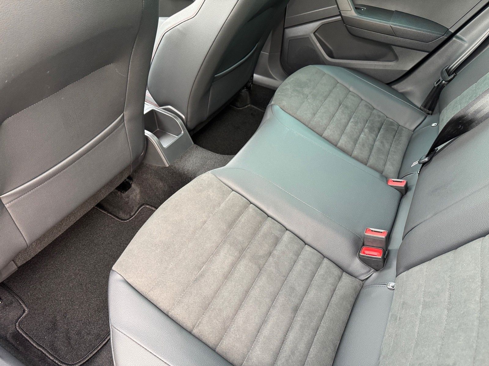 Fahrzeugabbildung SEAT Ibiza FR-Line 1.0 TSI