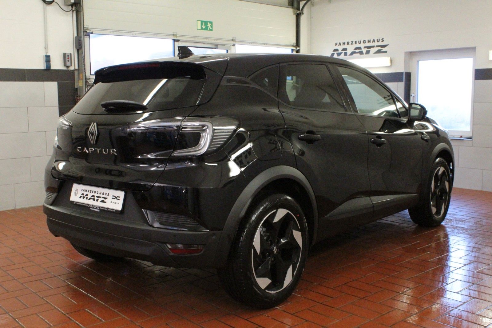 Fahrzeugabbildung Renault Captur Mild Hybrid 140 EDC Techno*Safety Paket*