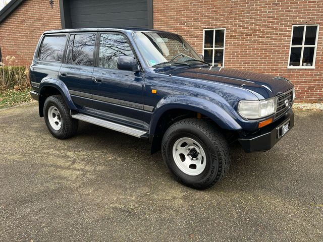 Toyota Land Cruiser FZJ80