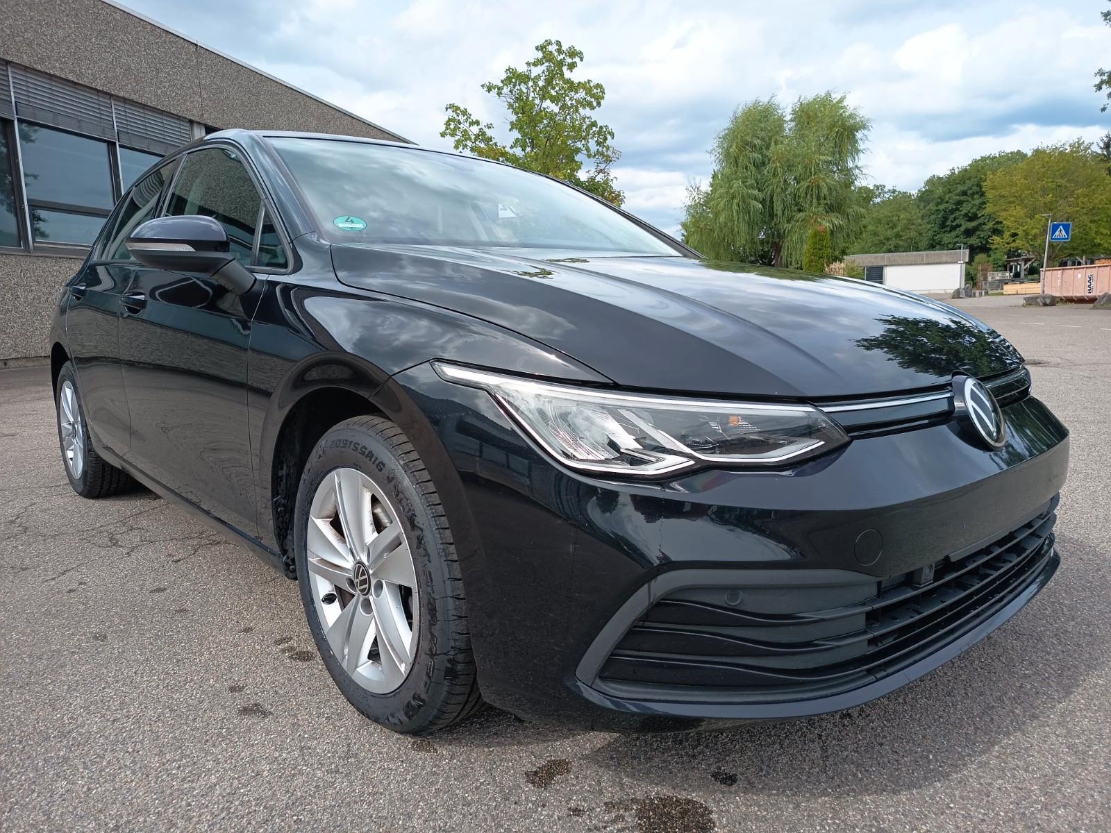 Volkswagen Golf VIII Lim. Life