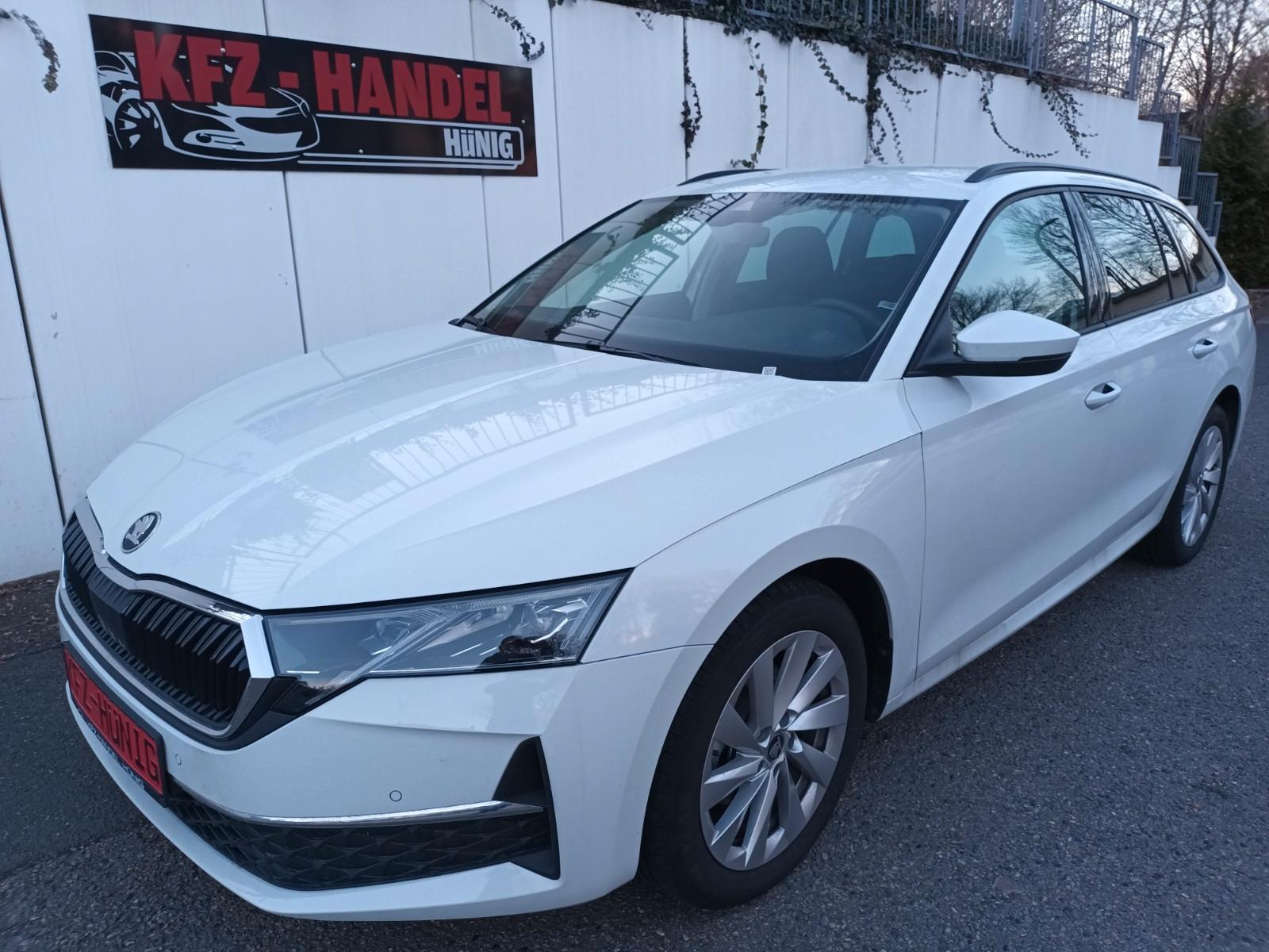 Skoda OCTAVIA COMBI SELECTION DSG+LED+ACC+AHK+KAMERA!!