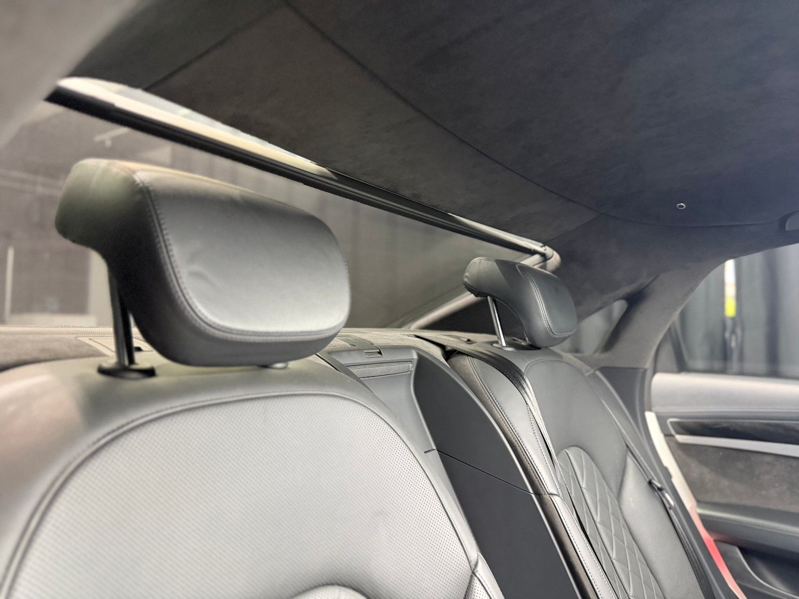 Fahrzeugabbildung Audi S8 4.0 TFSI quattro plus |KERAMIK|CARBON|MASSAGE